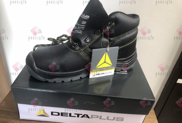 DELTA PLUS BLACK SHOES ON THE BOX